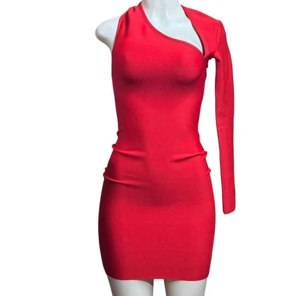 Red Asymmetrical Backless Bodycon Dress - Picture 2 of 6